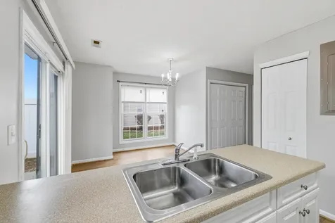 1038 Alexander Hamilton Lane Harrisonburg VA 22802