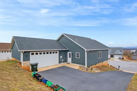 121 Beauregard Drive Staunton VA 24401