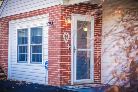 11 Two Wood Lane Staunton VA 24401
