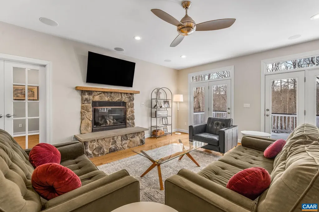 4245 Woodthrush Lane Barboursville VA 22923