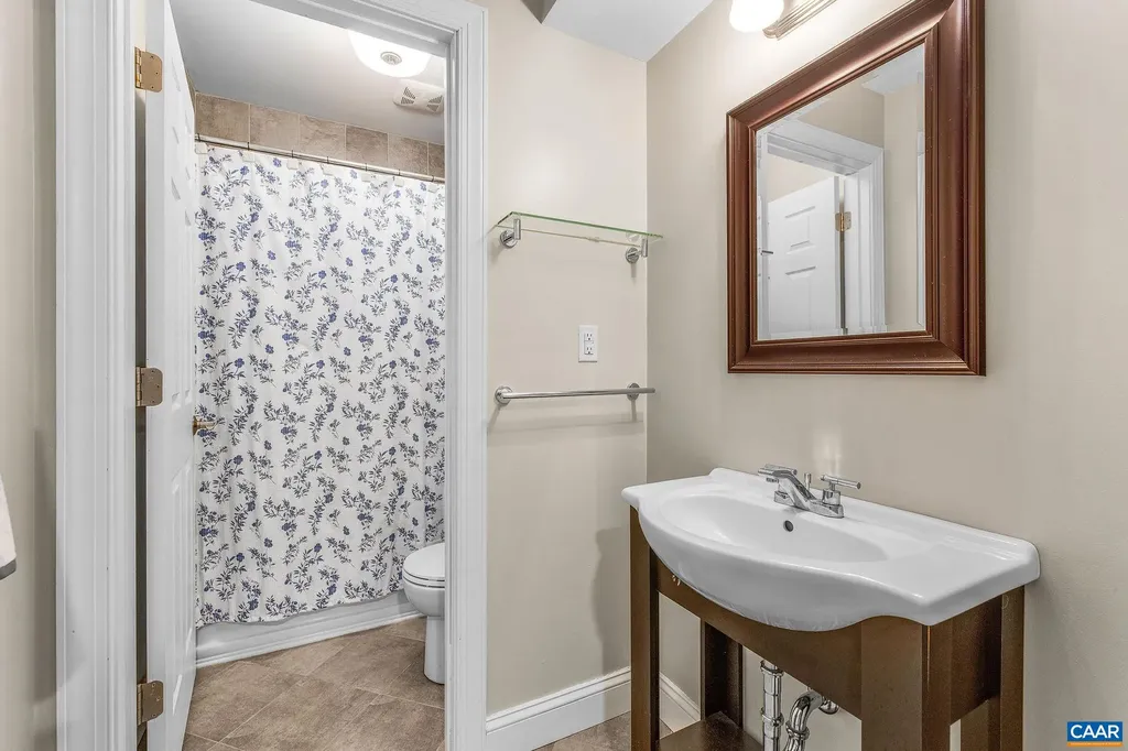 4245 Woodthrush Lane Barboursville VA 22923