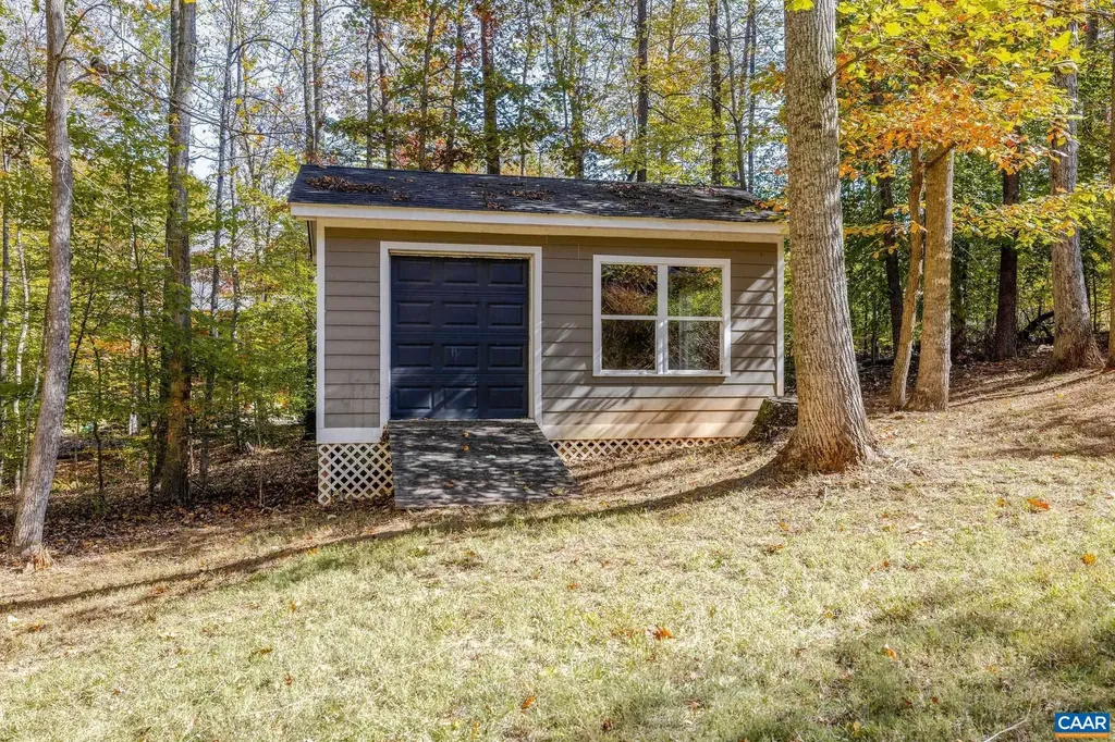 4245 Woodthrush Lane Barboursville VA 22923