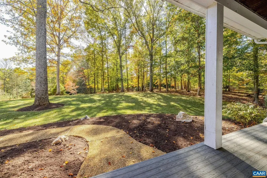 4245 Woodthrush Lane Barboursville VA 22923