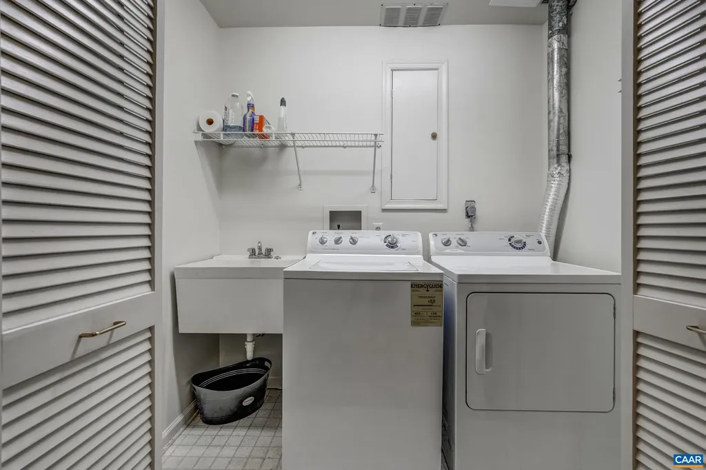 1445 Willow Lake Drive Charlottesville VA 22902
