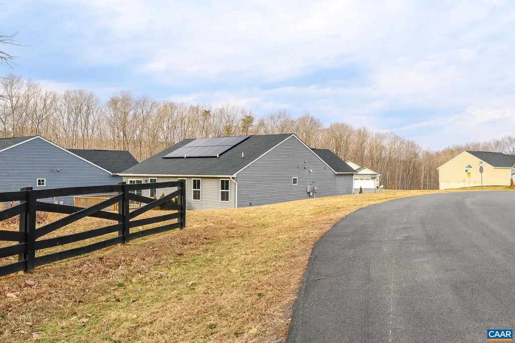 17 Archer Circle Palmyra VA 22963