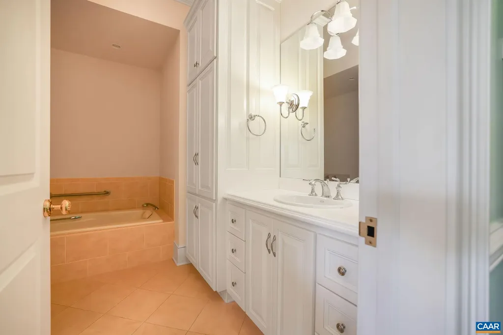 6385 Indian Ridge Drive Earlysville VA 22936