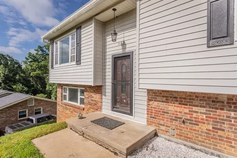 585 Hilltop Drive Staunton VA 24401