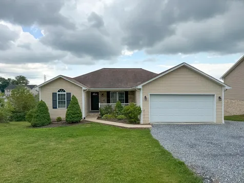 121 Sugar Mill Lane Weyers Cave VA 24486