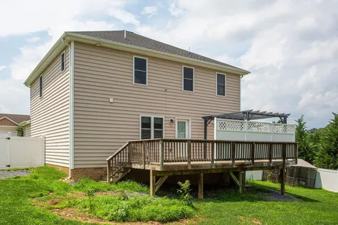 315 Rustic Avenue Broadway VA 22815
