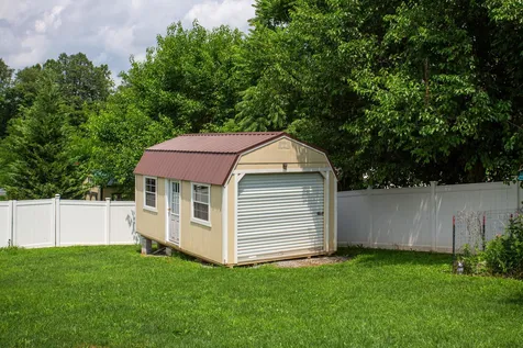 315 Rustic Avenue Broadway VA 22815