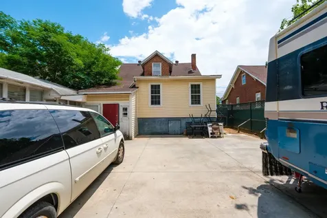 233 Bayard Avenue N Waynesboro VA 22980
