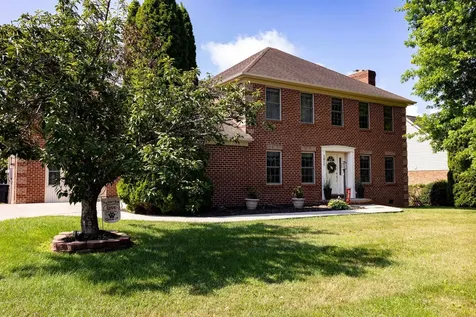3015 Nutmeg Court Harrisonburg VA 22801