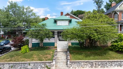 325 New Street N Staunton VA 24401