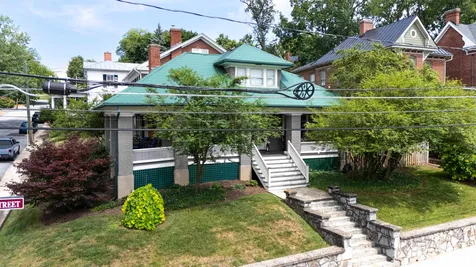 325 New Street N Staunton VA 24401