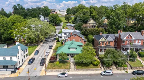 325 New Street N Staunton VA 24401