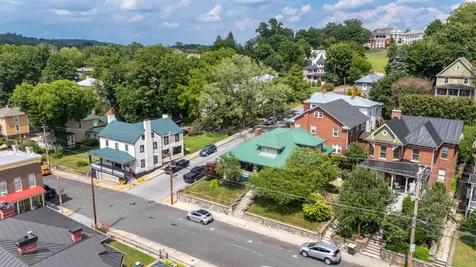 325 New Street N Staunton VA 24401