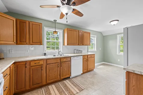 2645 Lyndhurst Road Waynesboro VA 22980