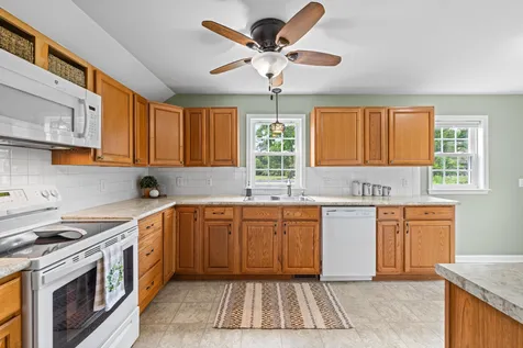 2645 Lyndhurst Road Waynesboro VA 22980