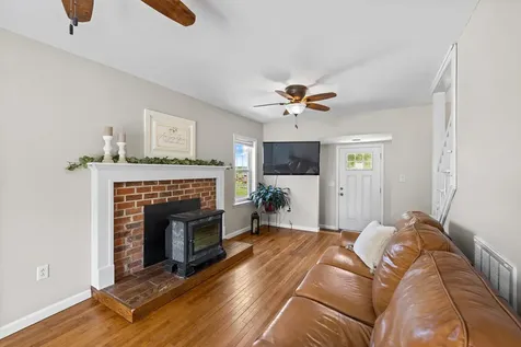 2645 Lyndhurst Road Waynesboro VA 22980