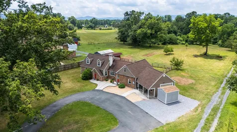 2645 Lyndhurst Road Waynesboro VA 22980