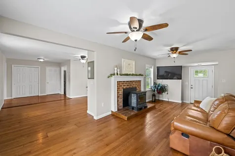 2645 Lyndhurst Road Waynesboro VA 22980