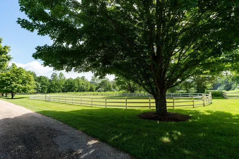 197 Union Hall School Lane Swoope VA 24479