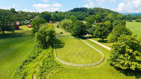 197 Union Hall School Lane Swoope VA 24479