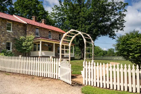 197 Union Hall School Lane Swoope VA 24479