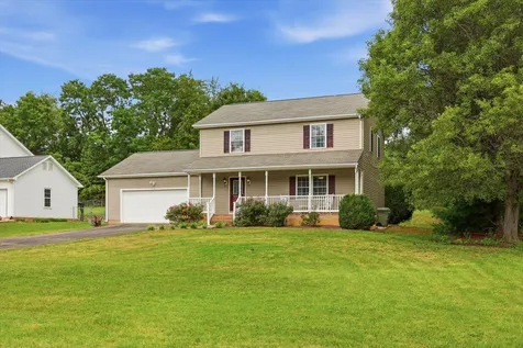 1836 Harvard Road Waynesboro VA 22980