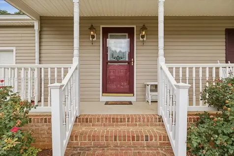 1836 Harvard Road Waynesboro VA 22980