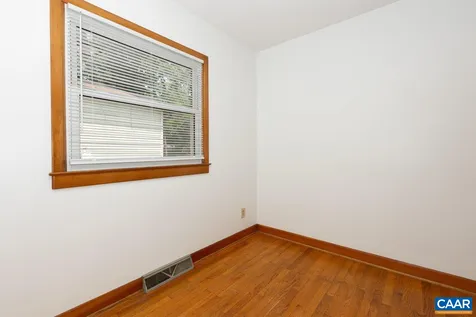 814 Virginia Avenue Harrisonburg VA 22802