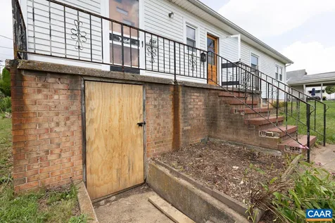 814 Virginia Avenue Harrisonburg VA 22802