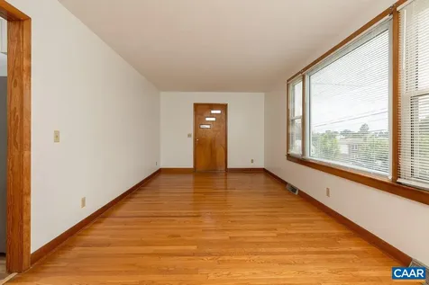 814 Virginia Avenue Harrisonburg VA 22802