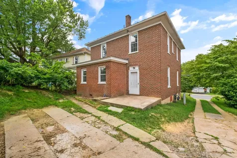 224 Florence Avenue Waynesboro VA 22980