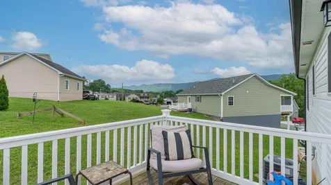 235 Locustdale Loop Shenandoah VA 22849