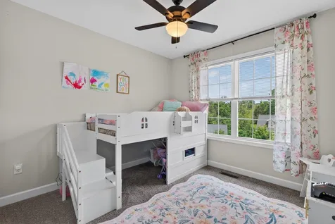 235 Locustdale Loop Shenandoah VA 22849