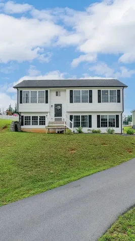 235 Locustdale Loop Shenandoah VA 22849