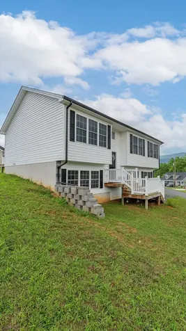 235 Locustdale Loop Shenandoah VA 22849