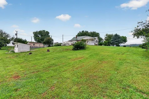 10402 Phillips Store Road Broadway VA 22815