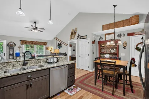 5215 Trevino Drive Mcgaheysville VA 22840