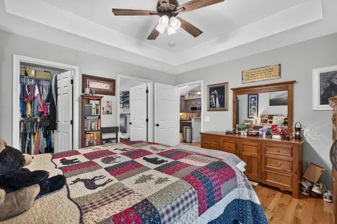 5215 Trevino Drive Mcgaheysville VA 22840