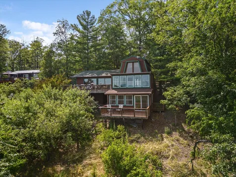 685 Maple Drive N Mt Jackson VA 22842