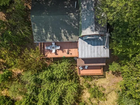 685 Maple Drive N Mt Jackson VA 22842