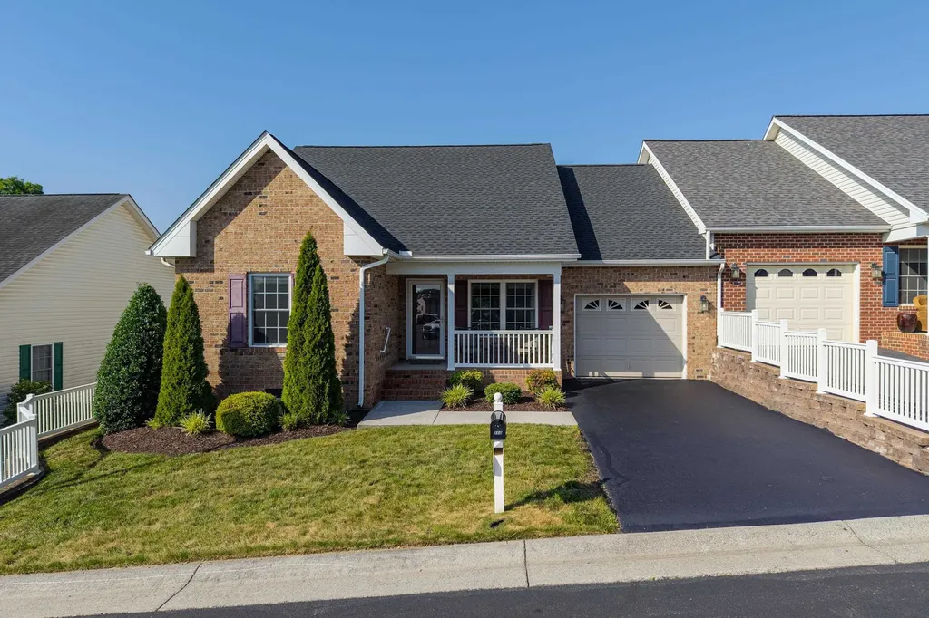 513 Hickory Grove Circle Harrisonburg VA 22801