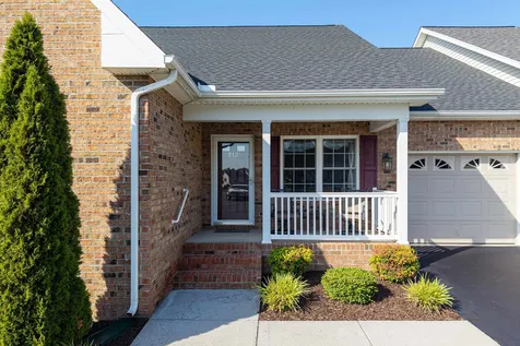 513 Hickory Grove Circle Harrisonburg VA 22801