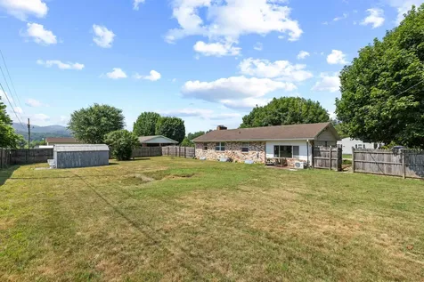 903 6th Street Elkton VA 22827