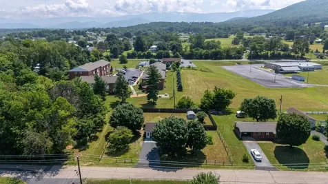 903 6th Street Elkton VA 22827