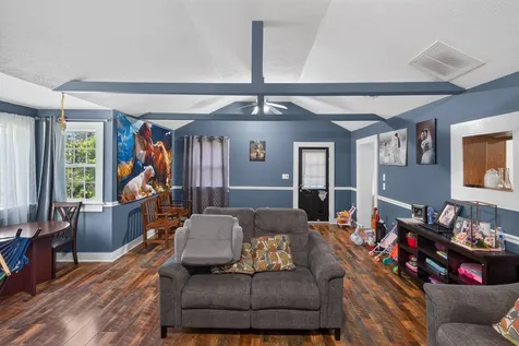1200 Wahnona Avenue Shenandoah VA 22849