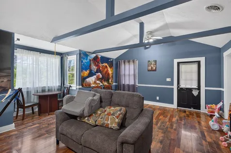 1200 Wahnona Avenue Shenandoah VA 22849