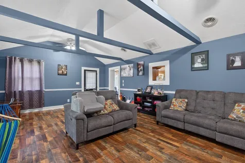 1200 Wahnona Avenue Shenandoah VA 22849